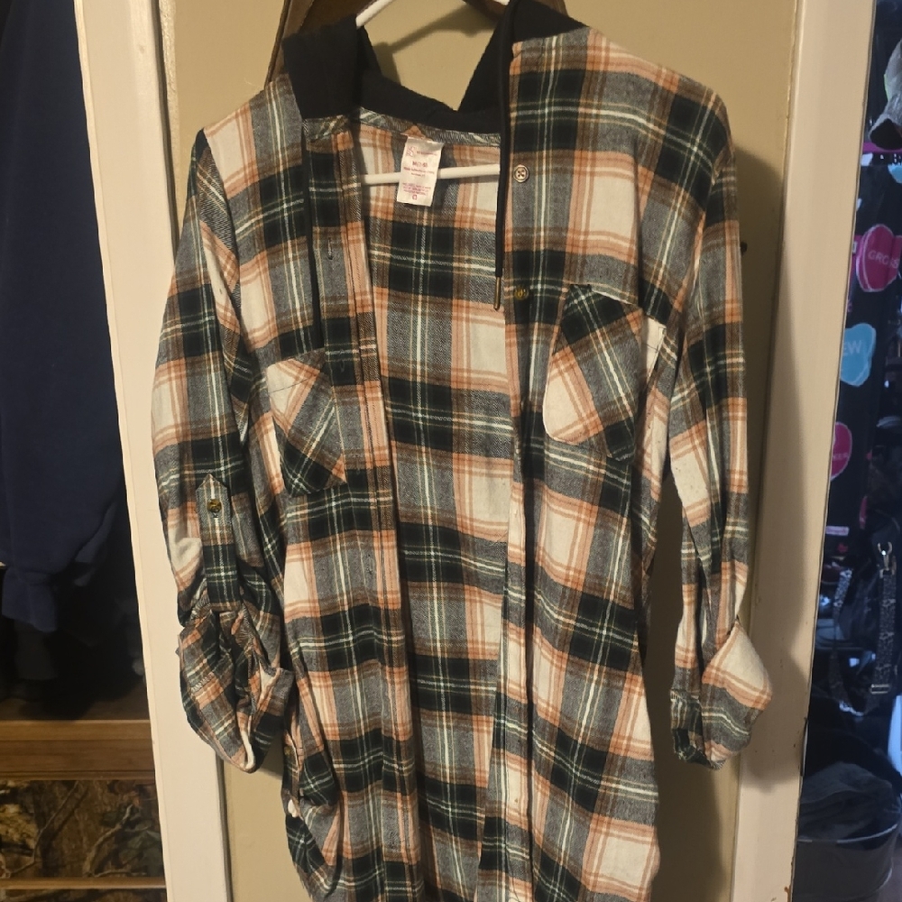 No Boundaries Green and Brown Plaid Womens  Button Down Shirt